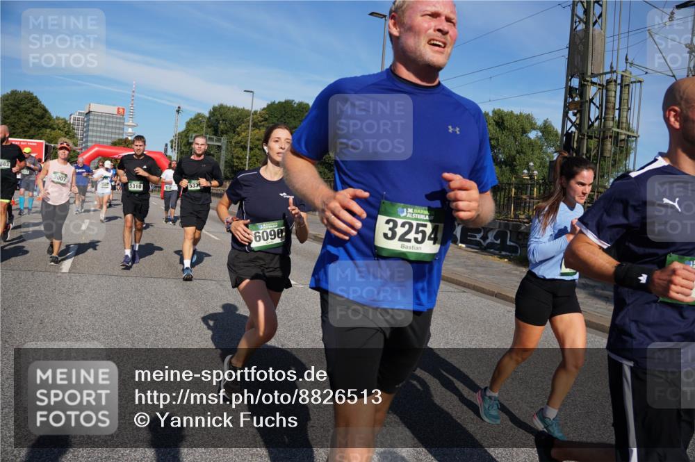 07.09.2025 - BARMER Alsterlauf Yannick Fuchs http://msf.ph/oto/8826513 07.09.2025 10:05:20 Laufen 883, 3007, 5310, 533, 6090, 1636, 3254 meine-sportfotos.de