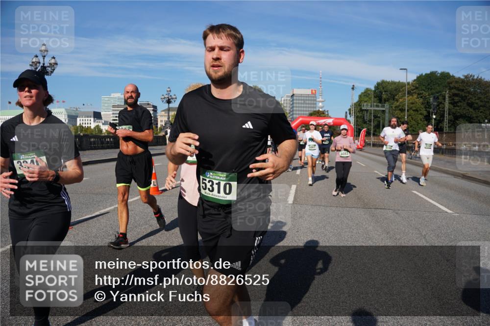 07.09.2025 - BARMER Alsterlauf Yannick Fuchs http://msf.ph/oto/8826525 07.09.2025 10:05:22 Laufen 334, 5310, 5867, 60831 meine-sportfotos.de