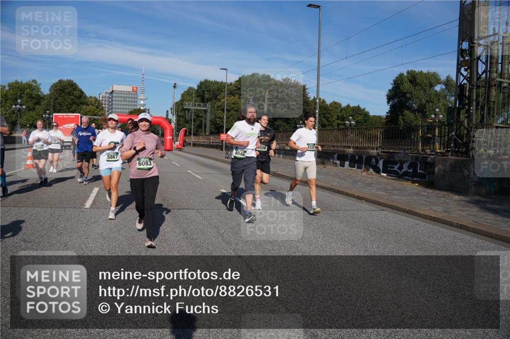 07.09.2025 - BARMER Alsterlauf Yannick Fuchs http://msf.ph/oto/8826531 07.09.2025 10:05:23 Laufen 5889, 1332, 506, 6046, 5867, 6083 meine-sportfotos.de