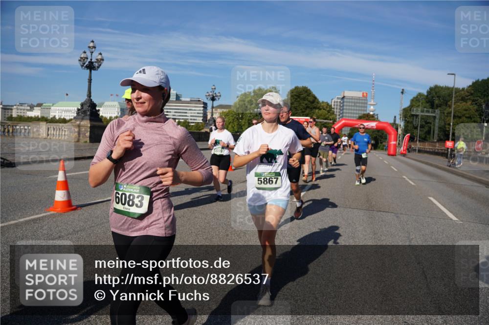 07.09.2025 - BARMER Alsterlauf Yannick Fuchs http://msf.ph/oto/8826537 07.09.2025 10:05:24 Laufen 1636, 6083, 5889, 5867 meine-sportfotos.de