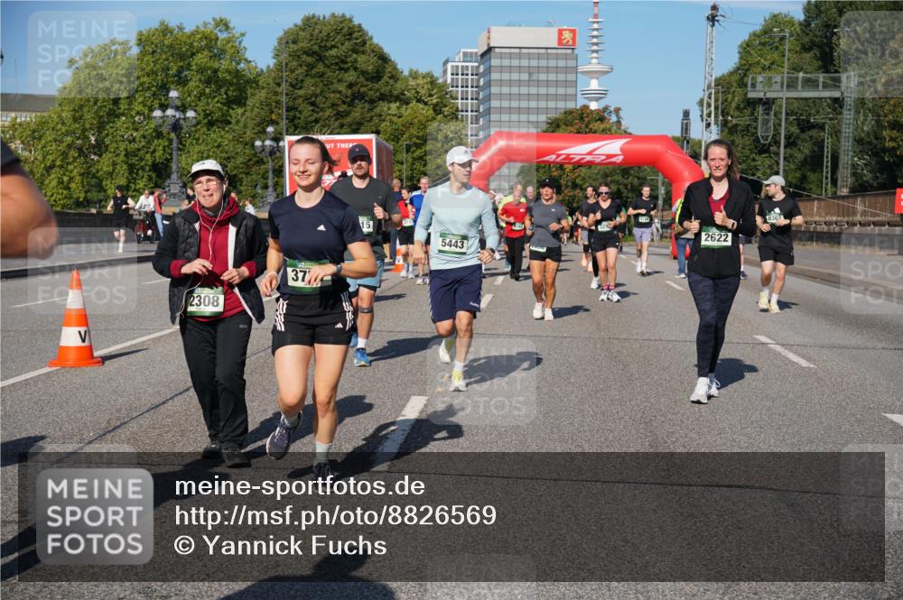 07.09.2025 - BARMER Alsterlauf Yannick Fuchs http://msf.ph/oto/8826569 07.09.2025 10:05:46 Laufen 2308, 37, 15, 5443, 6190, 2622 meine-sportfotos.de