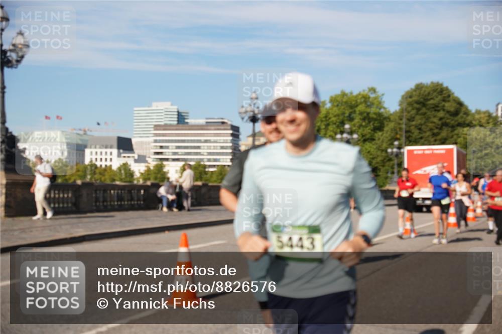 07.09.2025 - BARMER Alsterlauf Yannick Fuchs http://msf.ph/oto/8826576 07.09.2025 10:05:49 Laufen 5443 meine-sportfotos.de