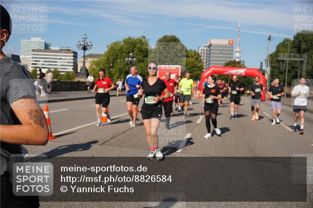 07.09.2025 - BARMER Alsterlauf Yannick Fuchs http://msf.ph/oto/8826584 07.09.2025 10:05:52 Laufen 325 meine-sportfotos.de