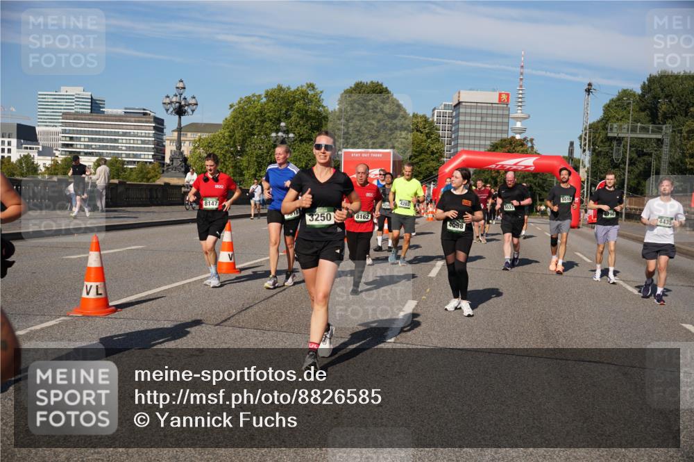 07.09.2025 - BARMER Alsterlauf Yannick Fuchs http://msf.ph/oto/8826585 07.09.2025 10:05:52 Laufen 8147, 1800, 19, 3250, 8162, 4203, 4098, 5519, 5533, 4435 meine-sportfotos.de