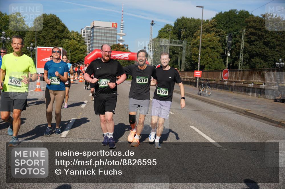 07.09.2025 - BARMER Alsterlauf Yannick Fuchs http://msf.ph/oto/8826595 07.09.2025 10:05:56 Laufen 4203, 1, 4202, 5533, 5519, 6190 meine-sportfotos.de