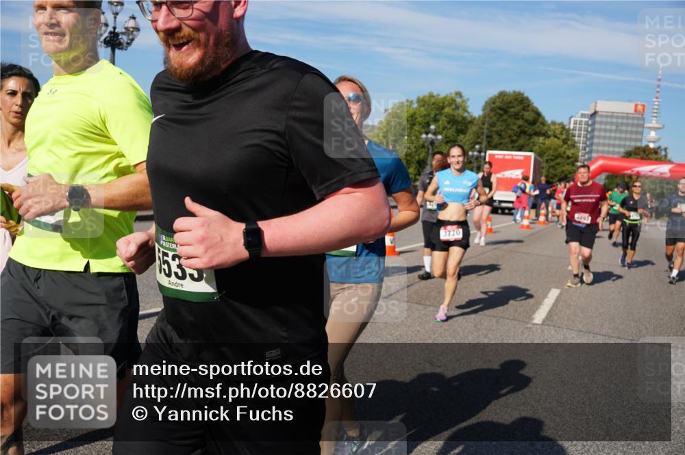 07.09.2025 - BARMER Alsterlauf Yannick Fuchs http://msf.ph/oto/8826607 07.09.2025 10:05:57 Laufen 1533, 3770 meine-sportfotos.de