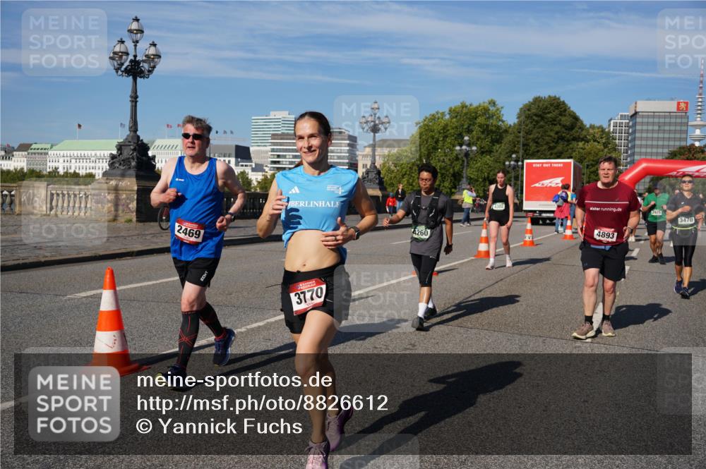 07.09.2025 - BARMER Alsterlauf Yannick Fuchs http://msf.ph/oto/8826612 07.09.2025 10:05:59 Laufen 2469, 3770, 4260, 4302, 4893, 2925, 3470 meine-sportfotos.de