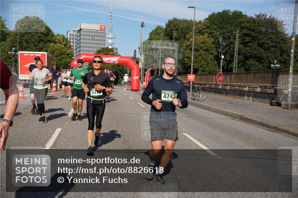 07.09.2025 - BARMER Alsterlauf Yannick Fuchs http://msf.ph/oto/8826618 07.09.2025 10:06:01 Laufen 2925, 3470, 4743 meine-sportfotos.de