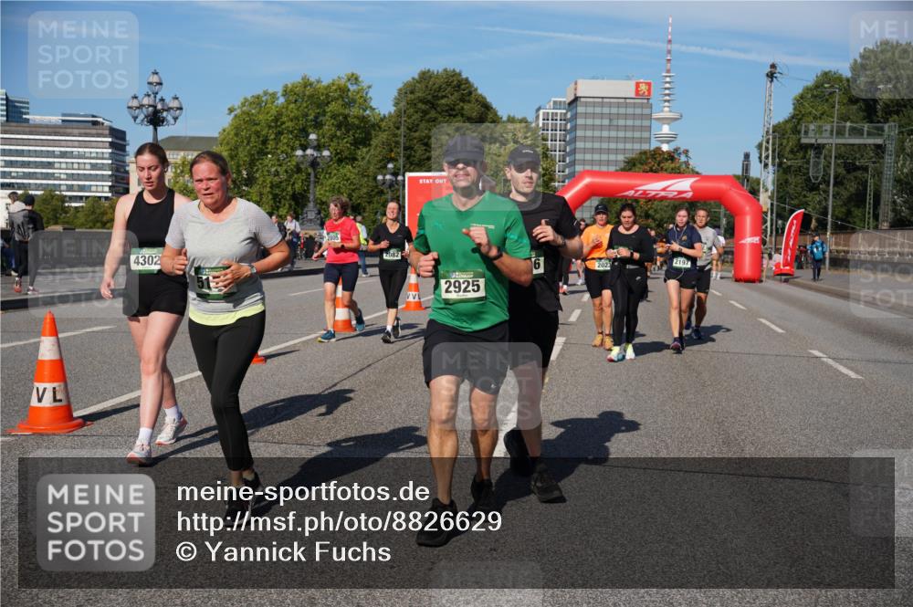 07.09.2025 - BARMER Alsterlauf Yannick Fuchs http://msf.ph/oto/8826629 07.09.2025 10:06:03 Laufen 4302, 2805, 2082, 2925, 16, 2023, 2197 meine-sportfotos.de
