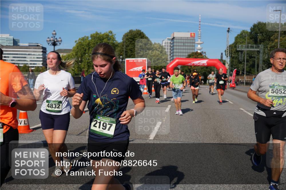 07.09.2025 - BARMER Alsterlauf Yannick Fuchs http://msf.ph/oto/8826645 07.09.2025 10:06:07 Laufen 4832, 136, 2197, 5052 meine-sportfotos.de