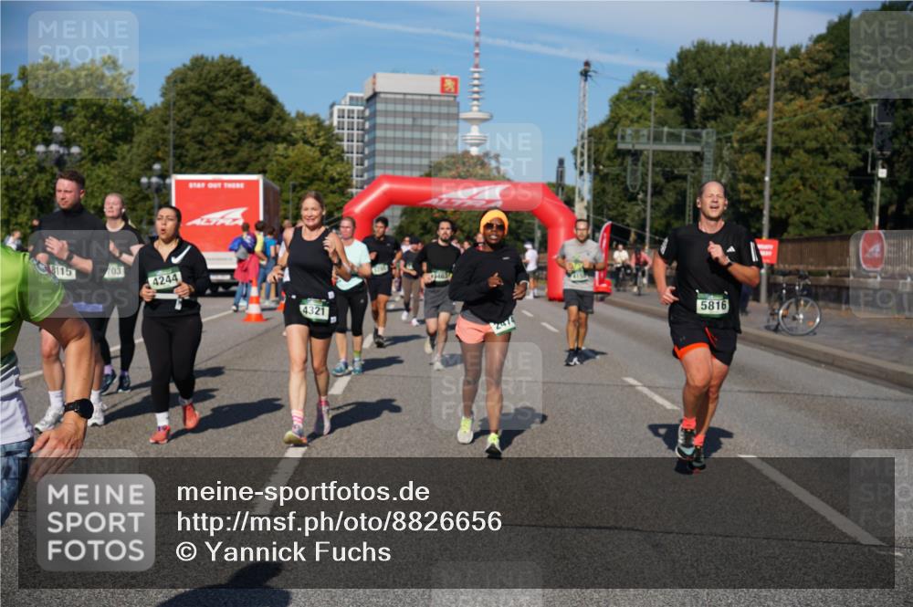 07.09.2025 - BARMER Alsterlauf Yannick Fuchs http://msf.ph/oto/8826656 07.09.2025 10:06:10 Laufen 8115, 703, 4244, 5816, 4321 meine-sportfotos.de