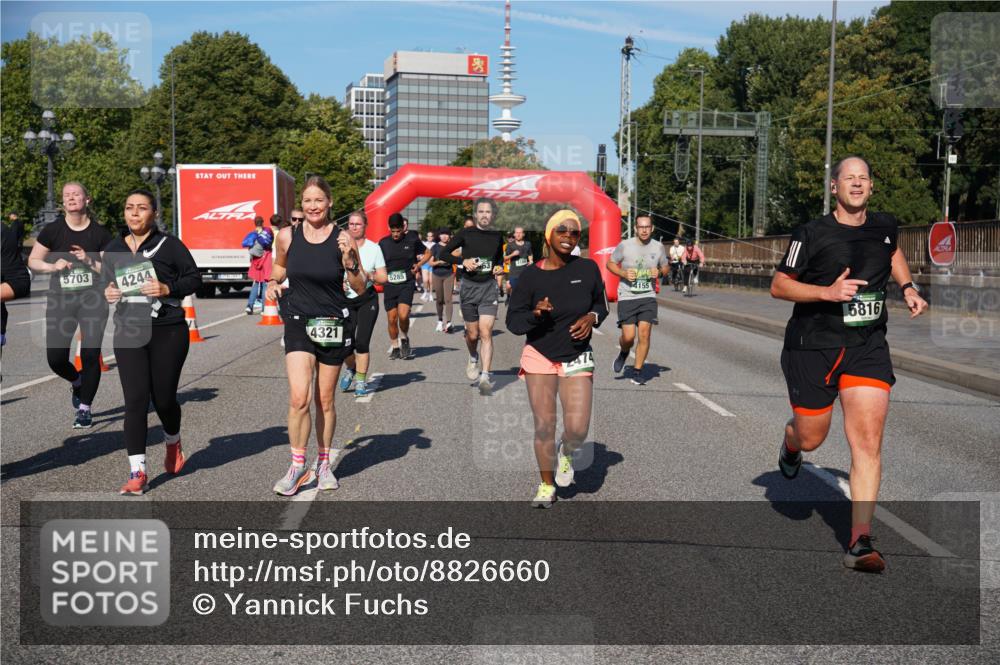 07.09.2025 - BARMER Alsterlauf Yannick Fuchs http://msf.ph/oto/8826660 07.09.2025 10:06:11 Laufen 5703, 4244, 4321, 5285, 4155, 5816 meine-sportfotos.de