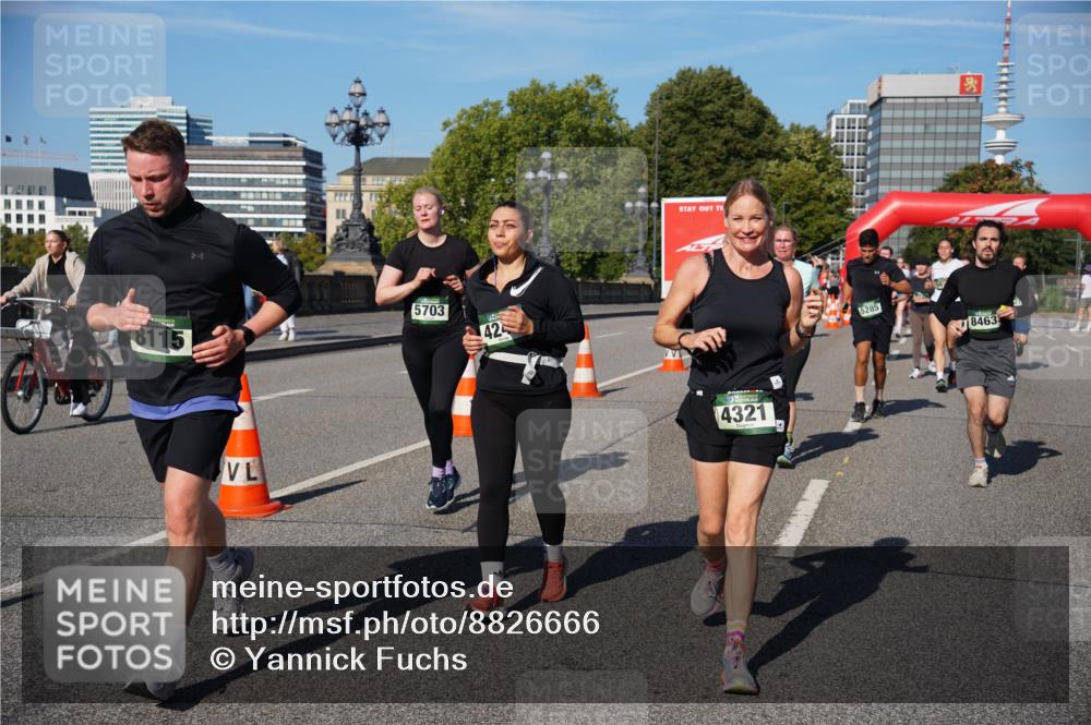 07.09.2025 - BARMER Alsterlauf Yannick Fuchs http://msf.ph/oto/8826666 07.09.2025 10:06:12 Laufen 424, 8115, 5703, 42, 4321, 5285, 8463 meine-sportfotos.de
