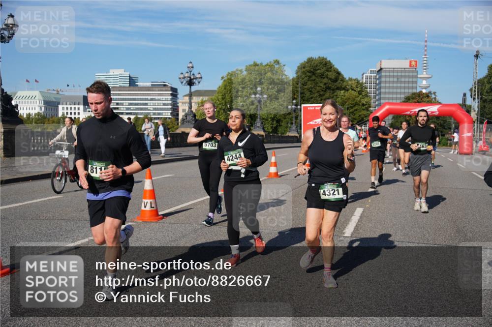 07.09.2025 - BARMER Alsterlauf Yannick Fuchs http://msf.ph/oto/8826667 07.09.2025 10:06:12 Laufen 811, 5703, 4244, 4321, 5285 meine-sportfotos.de