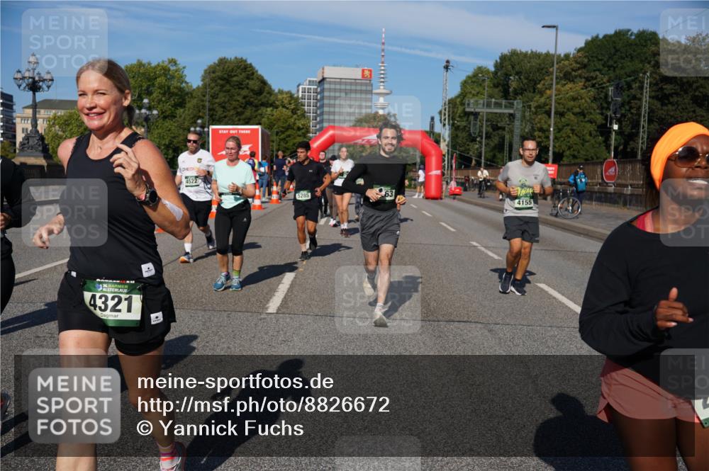 07.09.2025 - BARMER Alsterlauf Yannick Fuchs http://msf.ph/oto/8826672 07.09.2025 10:06:13 Laufen 36, 4321, 4522, 5285, 5285, 63, 4155 meine-sportfotos.de