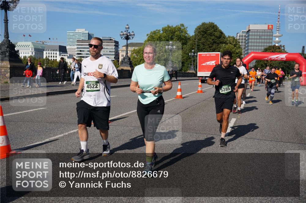 07.09.2025 - BARMER Alsterlauf Yannick Fuchs http://msf.ph/oto/8826679 07.09.2025 10:06:15 Laufen 4522, 5285, 1160 meine-sportfotos.de