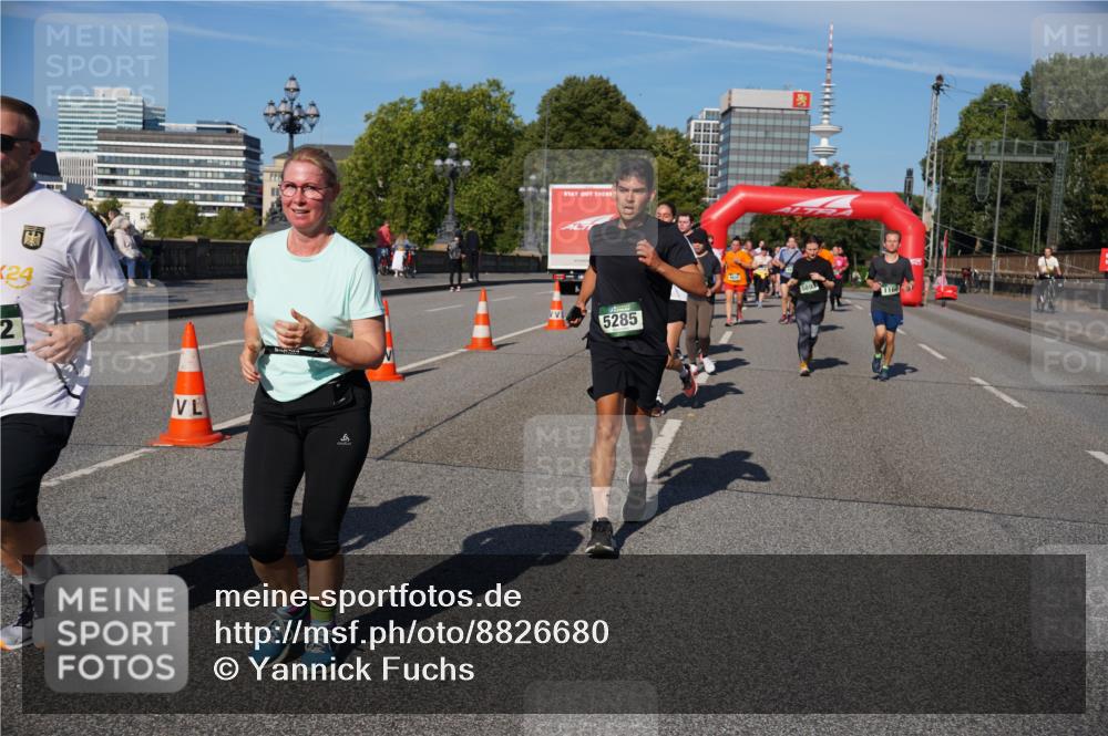 07.09.2025 - BARMER Alsterlauf Yannick Fuchs http://msf.ph/oto/8826680 07.09.2025 10:06:15 Laufen 24, 2, 116, 5285 meine-sportfotos.de