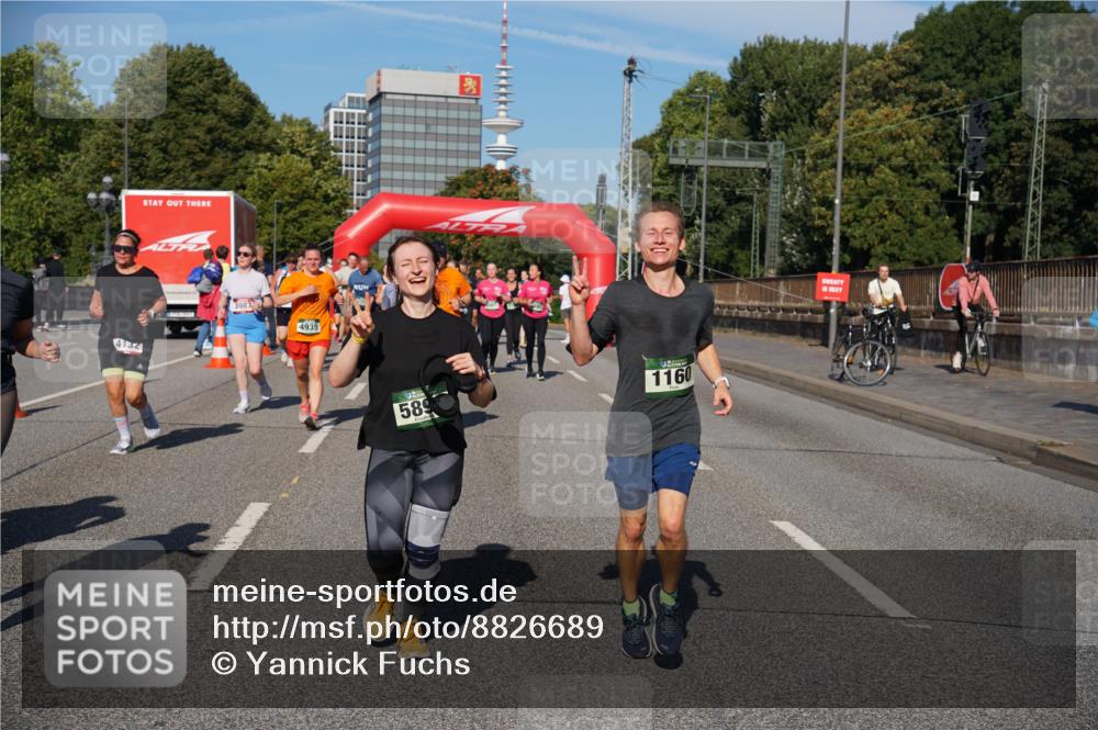 07.09.2025 - BARMER Alsterlauf Yannick Fuchs http://msf.ph/oto/8826689 07.09.2025 10:06:18 Laufen 4132, 3987, 4935, 589, 1160 meine-sportfotos.de