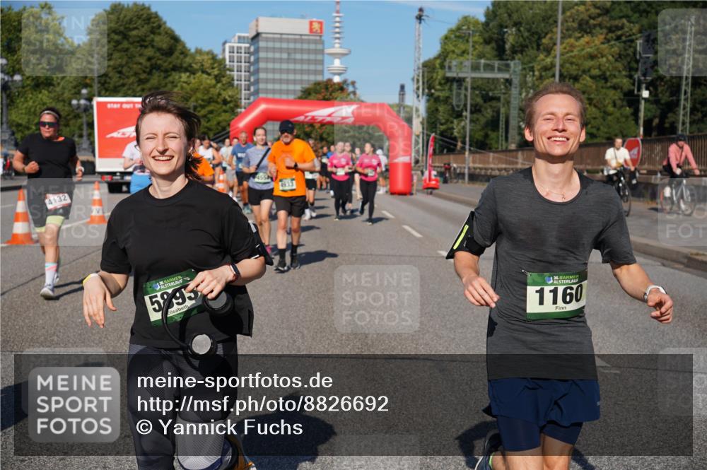 07.09.2025 - BARMER Alsterlauf Yannick Fuchs http://msf.ph/oto/8826692 07.09.2025 10:06:19 Laufen 4132, 5295, 4933, 36, 1160 meine-sportfotos.de