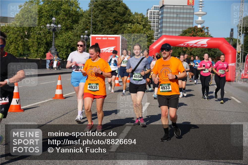 07.09.2025 - BARMER Alsterlauf Yannick Fuchs http://msf.ph/oto/8826694 07.09.2025 10:06:21 Laufen 32, 3987, 4935, 8385, 4554, 4933, 2907, 2895 meine-sportfotos.de