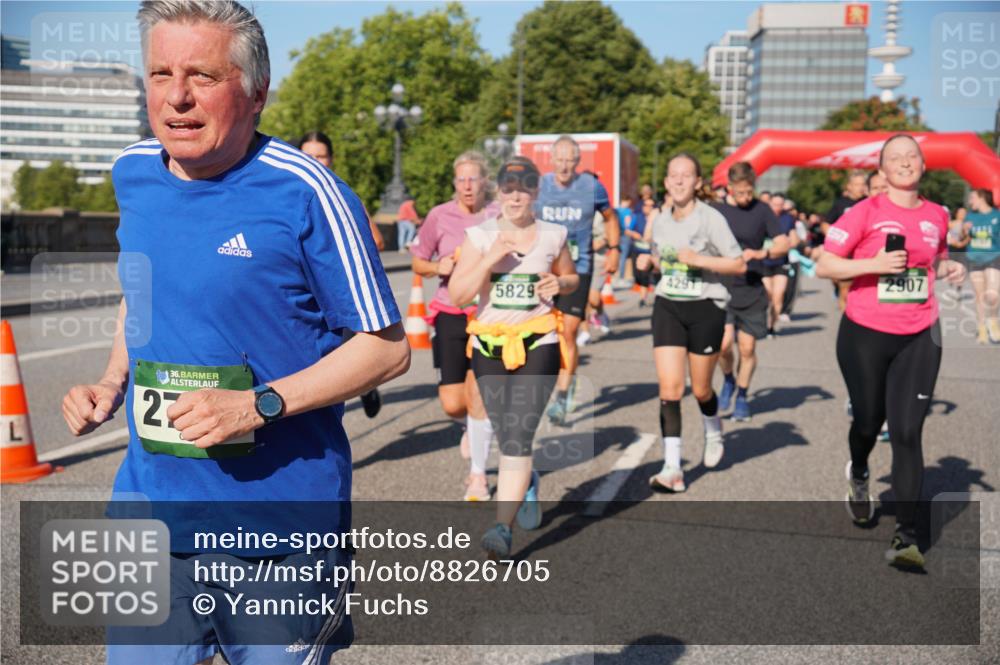 07.09.2025 - BARMER Alsterlauf Yannick Fuchs http://msf.ph/oto/8826705 07.09.2025 10:06:25 Laufen 36, 27, 5829, 4291, 2907 meine-sportfotos.de