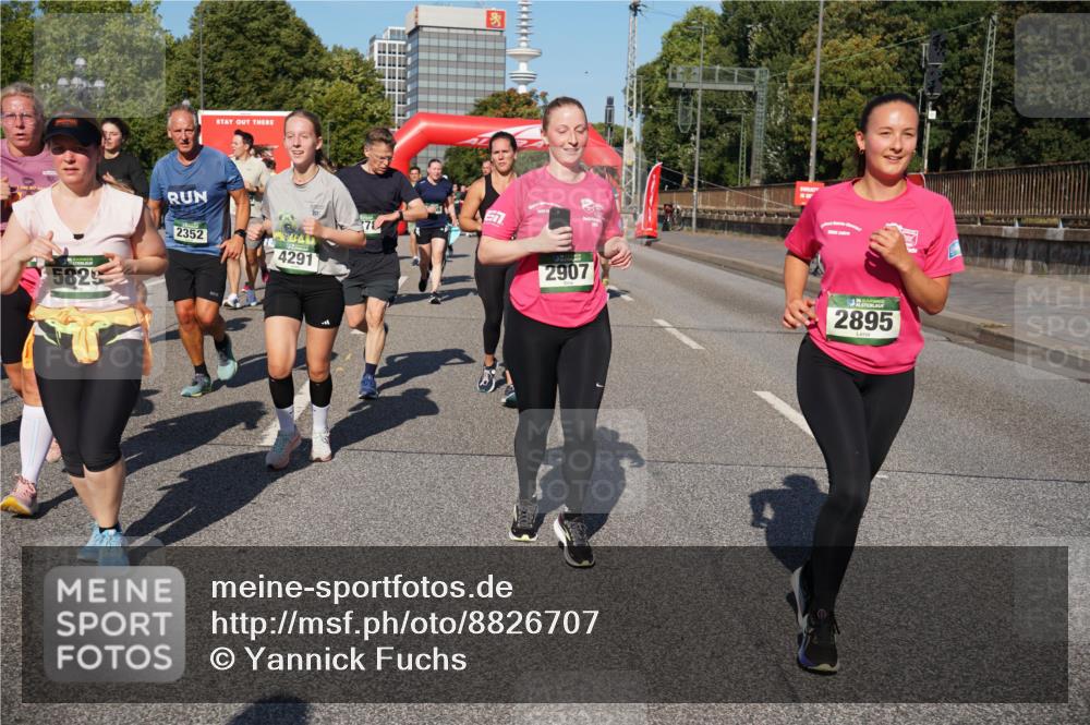 07.09.2025 - BARMER Alsterlauf Yannick Fuchs http://msf.ph/oto/8826707 07.09.2025 10:06:26 Laufen 5829, 2352, 4291, 2907, 1000, 2895 meine-sportfotos.de