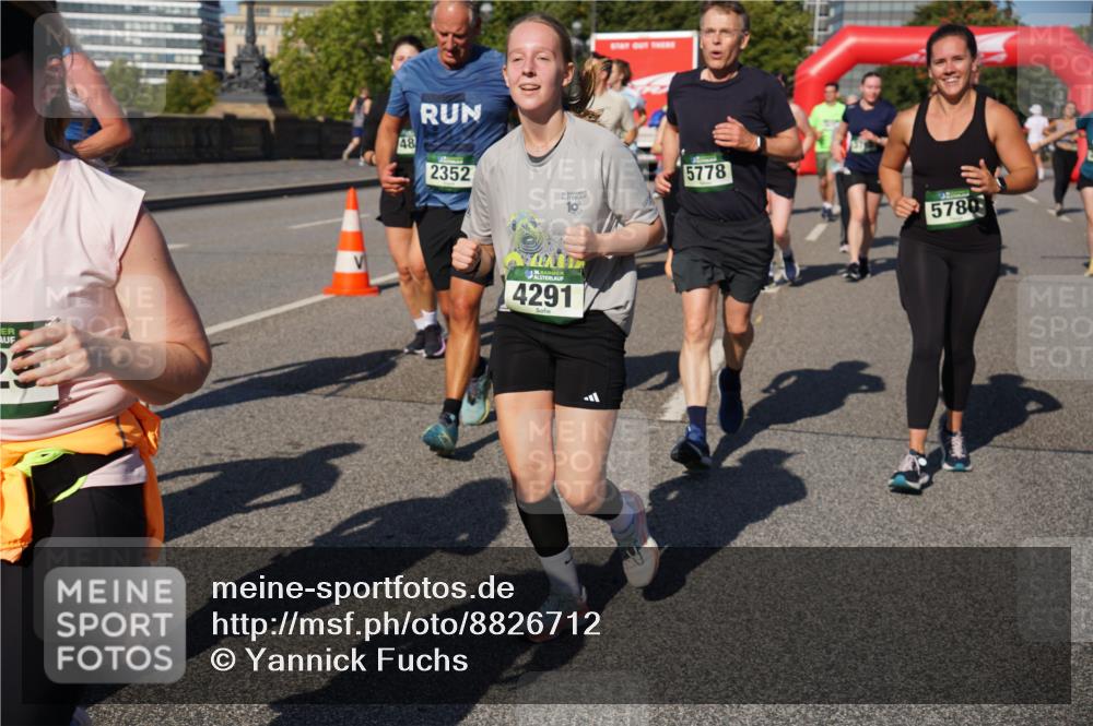 07.09.2025 - BARMER Alsterlauf Yannick Fuchs http://msf.ph/oto/8826712 07.09.2025 10:06:27 Laufen 48, 2352, 10, 5778, 16, 4291, 5780 meine-sportfotos.de