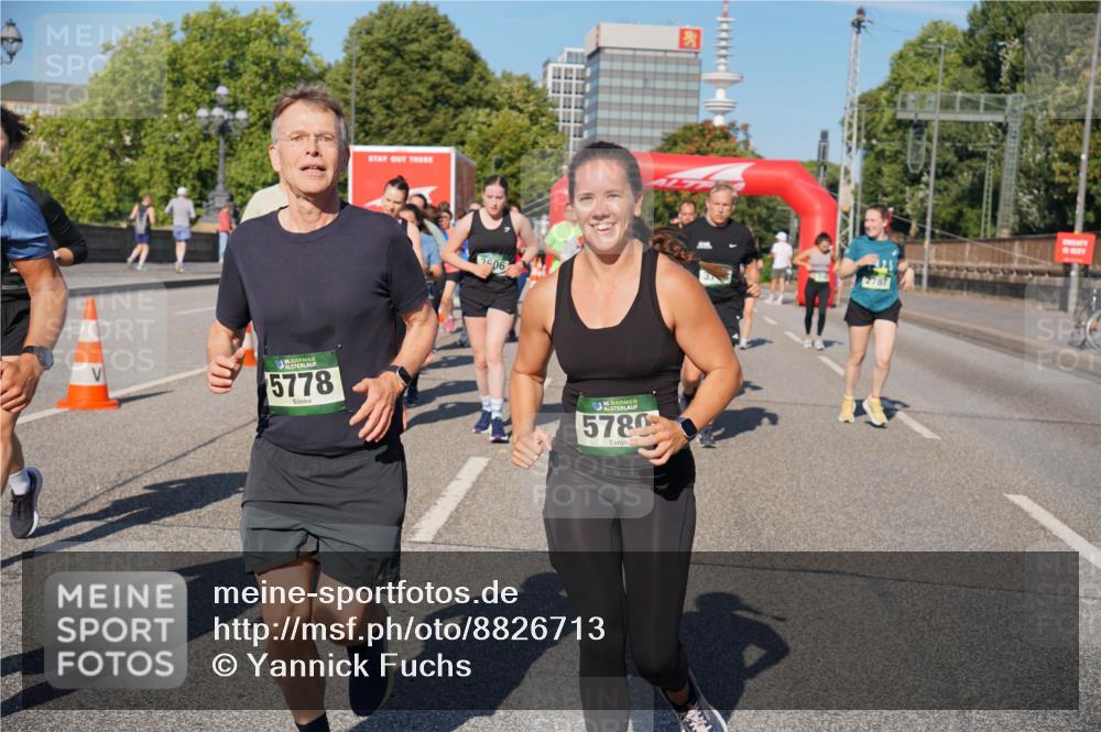 07.09.2025 - BARMER Alsterlauf Yannick Fuchs http://msf.ph/oto/8826713 07.09.2025 10:06:27 Laufen 36, 5778, 206, 1836, 5780 meine-sportfotos.de