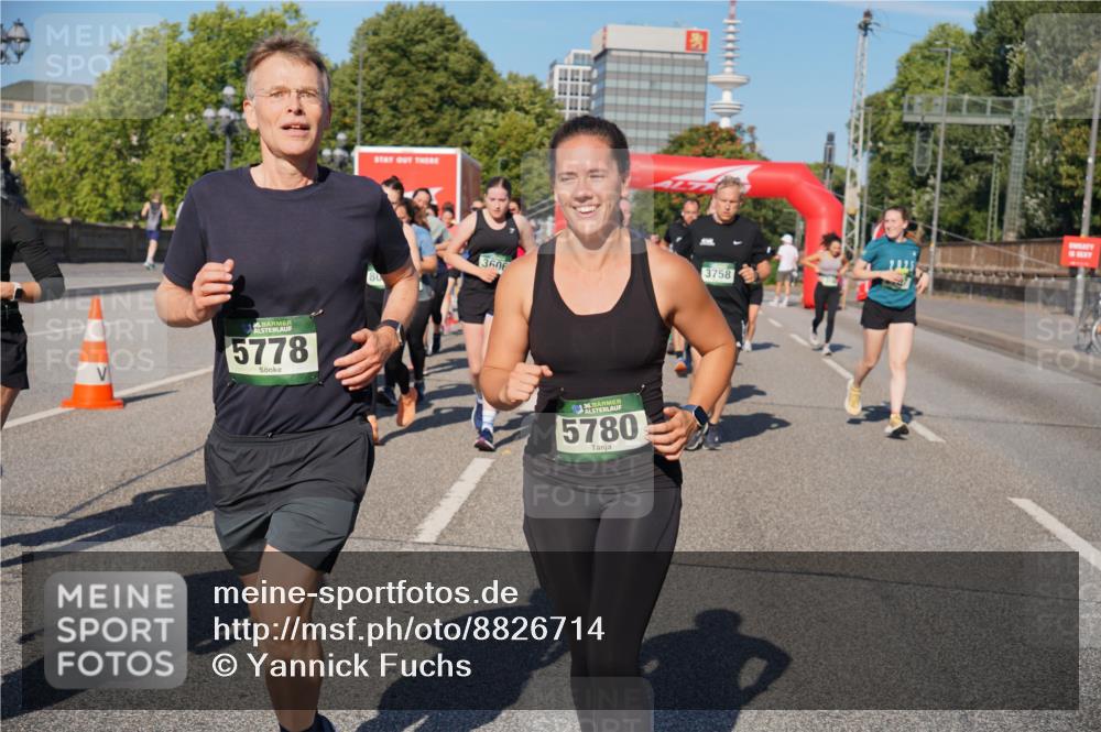 07.09.2025 - BARMER Alsterlauf Yannick Fuchs http://msf.ph/oto/8826714 07.09.2025 10:06:28 Laufen 26, 5778, 180, 3606, 36, 5780, 3758 meine-sportfotos.de