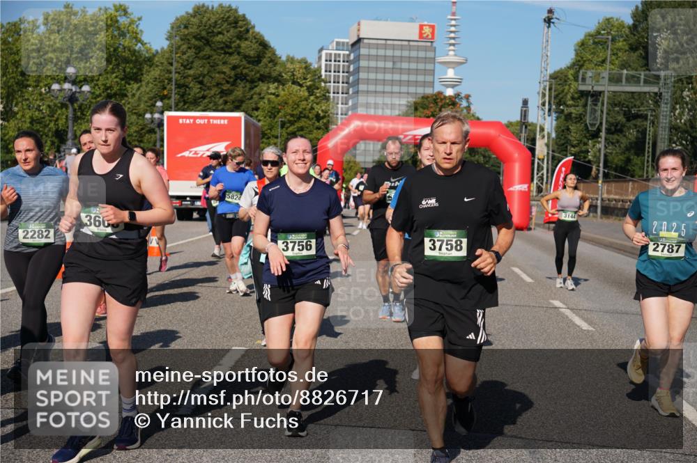 07.09.2025 - BARMER Alsterlauf Yannick Fuchs http://msf.ph/oto/8826717 07.09.2025 10:06:29 Laufen 2282, 366, 5824, 3756, 3758, 3144, 2025, 2787 meine-sportfotos.de