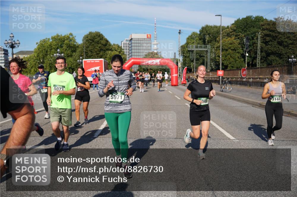 07.09.2025 - BARMER Alsterlauf Yannick Fuchs http://msf.ph/oto/8826730 07.09.2025 10:06:33 Laufen 5073, 5971, 900, 3144 meine-sportfotos.de