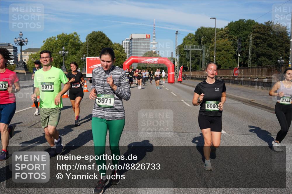 07.09.2025 - BARMER Alsterlauf Yannick Fuchs http://msf.ph/oto/8826733 07.09.2025 10:06:33 Laufen 72, 5073, 2422, 5971, 6000, 3144 meine-sportfotos.de