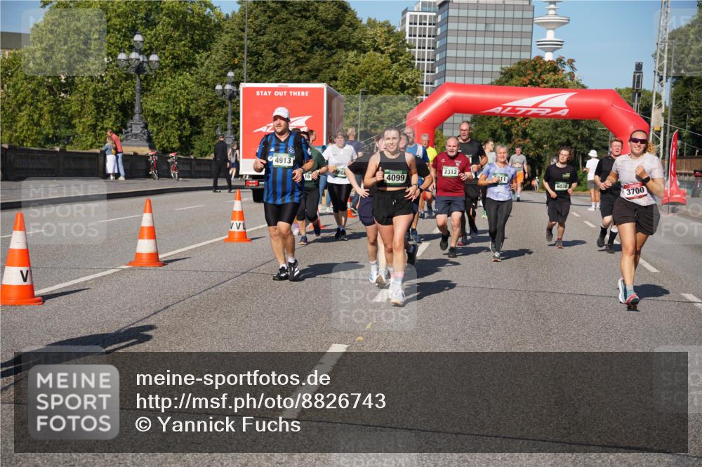 07.09.2025 - BARMER Alsterlauf Yannick Fuchs http://msf.ph/oto/8826743 07.09.2025 10:06:38 Laufen 4913, 985, 2312, 4099, 311, 6038, 3700 meine-sportfotos.de