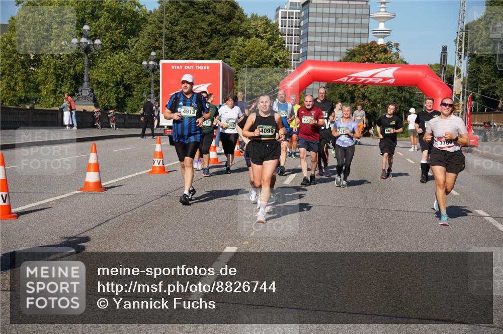07.09.2025 - BARMER Alsterlauf Yannick Fuchs http://msf.ph/oto/8826744 07.09.2025 10:06:38 Laufen 4913, 16, 988, 4099, 472, 23, 60, 231, 3700 meine-sportfotos.de
