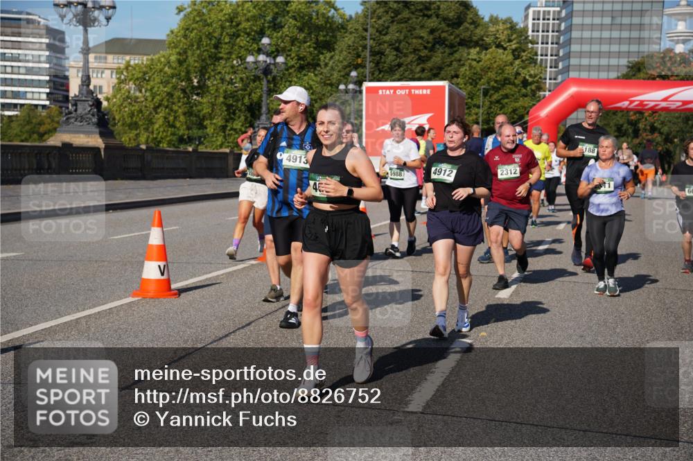 07.09.2025 - BARMER Alsterlauf Yannick Fuchs http://msf.ph/oto/8826752 07.09.2025 10:06:40 Laufen 4913, 46, 10, 5988, 4912, 2312, 188, 11 meine-sportfotos.de