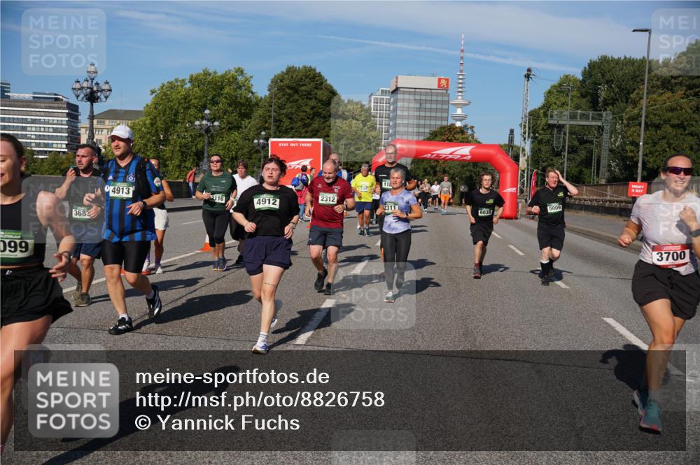 07.09.2025 - BARMER Alsterlauf Yannick Fuchs http://msf.ph/oto/8826758 07.09.2025 10:06:41 Laufen 099, 17, 118, 04913, 2116, 4912, 2312, 2311, 5009, 6038, 3682, 3700 meine-sportfotos.de