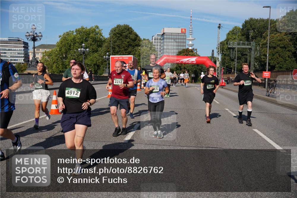 07.09.2025 - BARMER Alsterlauf Yannick Fuchs http://msf.ph/oto/8826762 07.09.2025 10:06:42 Laufen 2865, 4912, 10, 2312, 118, 474, 11, 6038, 5009 meine-sportfotos.de