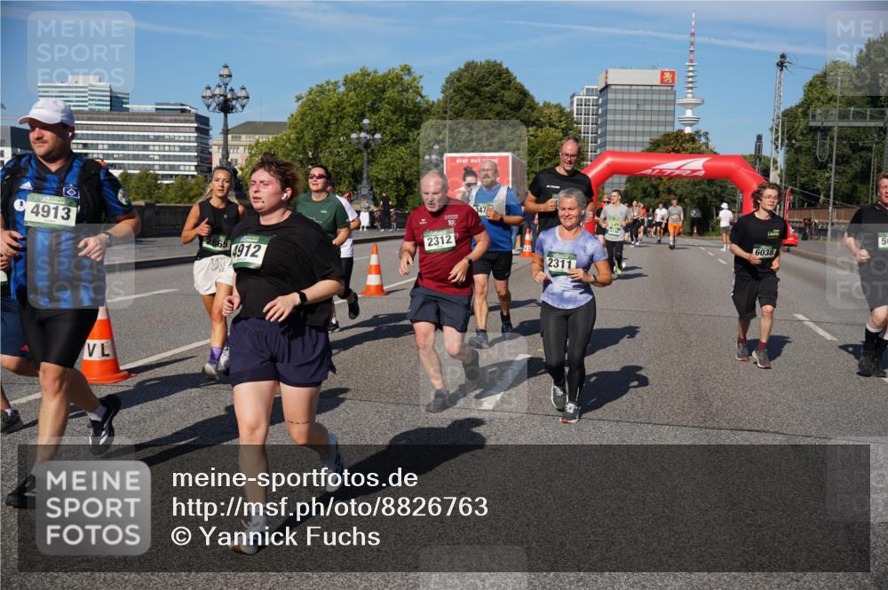 07.09.2025 - BARMER Alsterlauf Yannick Fuchs http://msf.ph/oto/8826763 07.09.2025 10:06:42 Laufen 4913, 2865, 4912, 10, 2312, 347, 6038, 2311, 50 meine-sportfotos.de