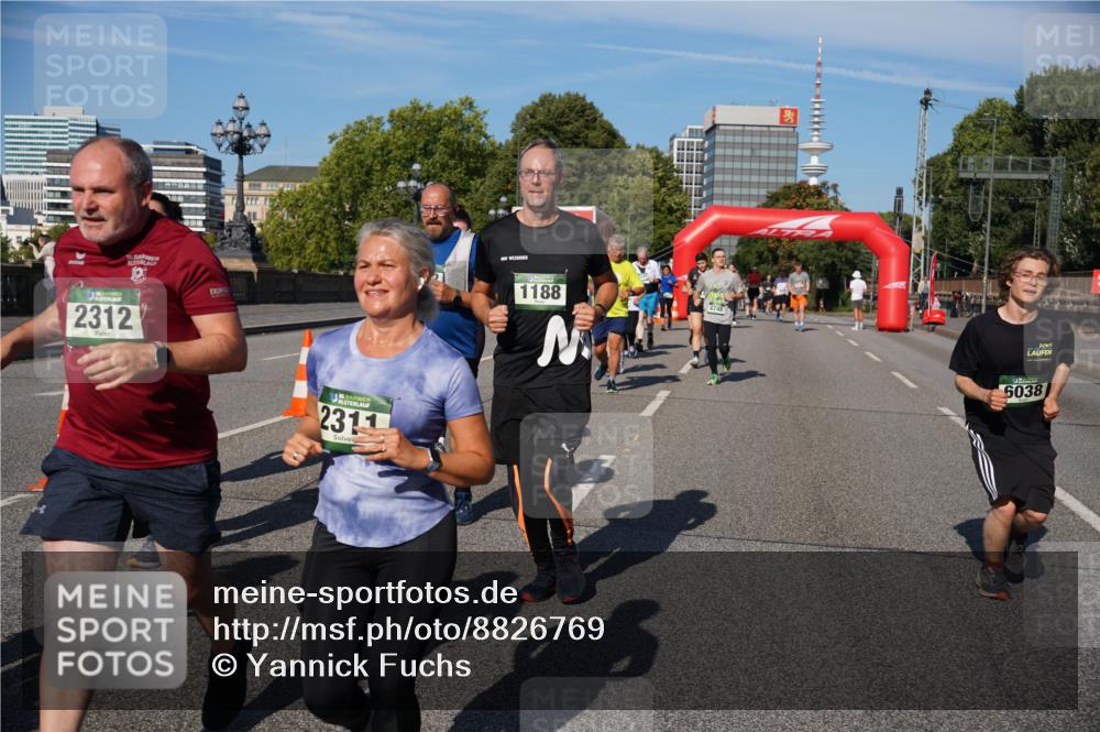 07.09.2025 - BARMER Alsterlauf Yannick Fuchs http://msf.ph/oto/8826769 07.09.2025 10:06:43 Laufen 30, 2312, 136, 2311, 1188, 4748, 6038 meine-sportfotos.de