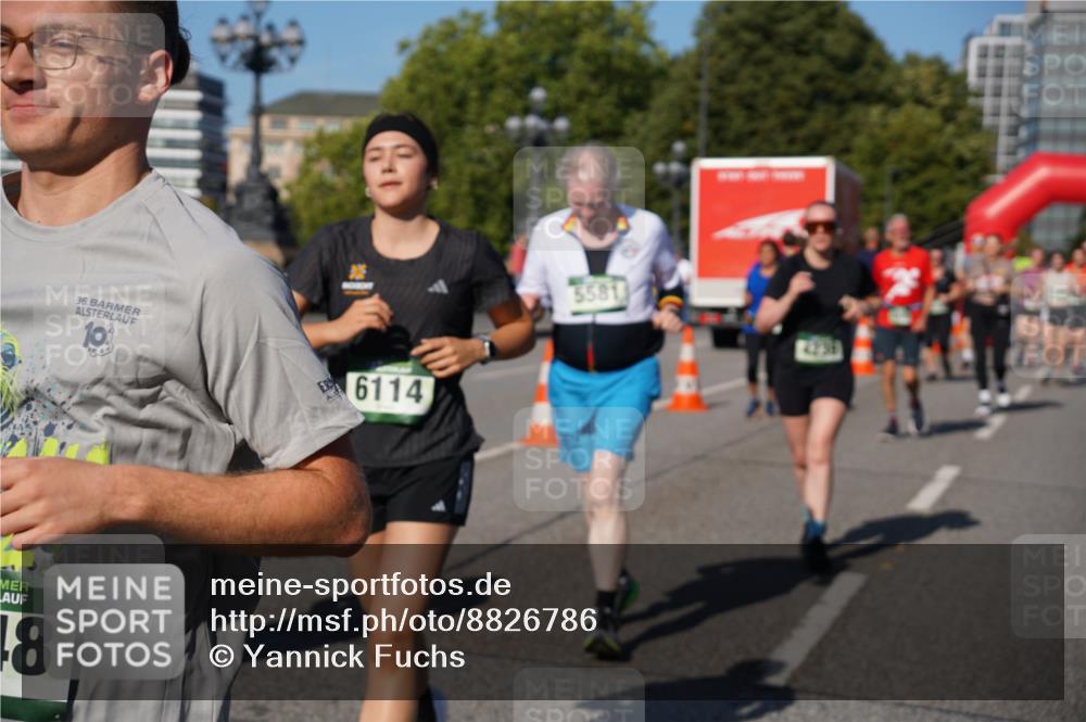 07.09.2025 - BARMER Alsterlauf Yannick Fuchs http://msf.ph/oto/8826786 07.09.2025 10:06:49 Laufen 18, 36, 10, 6114, 5581 meine-sportfotos.de
