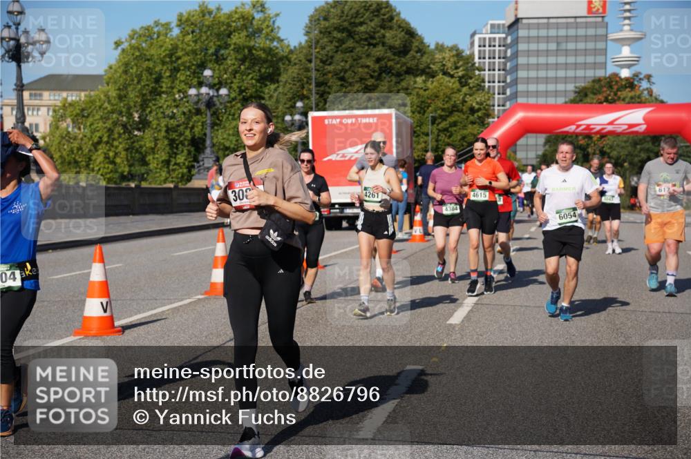 07.09.2025 - BARMER Alsterlauf Yannick Fuchs http://msf.ph/oto/8826796 07.09.2025 10:06:54 Laufen 04, 30, 617, 4261, 4615, 3043, 4384, 6054 meine-sportfotos.de