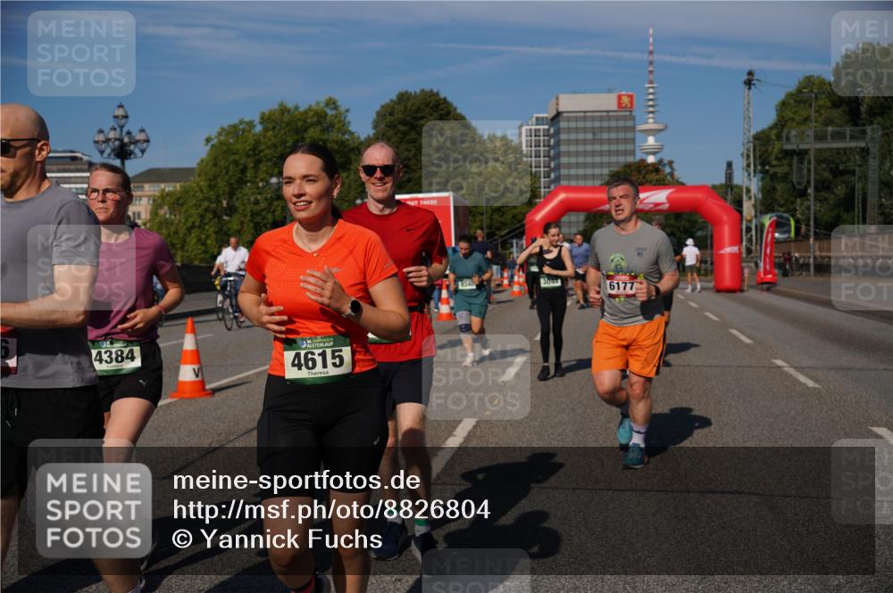 07.09.2025 - BARMER Alsterlauf Yannick Fuchs http://msf.ph/oto/8826804 07.09.2025 10:06:59 Laufen 4384, 36, 4615, 8340, 30, 6177 meine-sportfotos.de