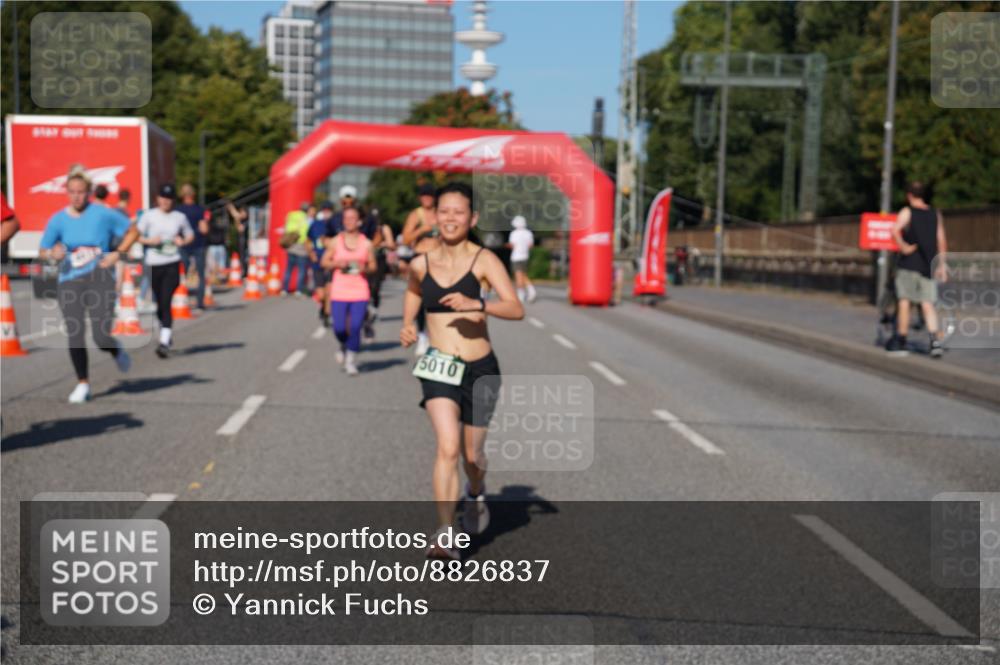 07.09.2025 - BARMER Alsterlauf Yannick Fuchs http://msf.ph/oto/8826837 07.09.2025 10:07:13 Laufen 5010 meine-sportfotos.de