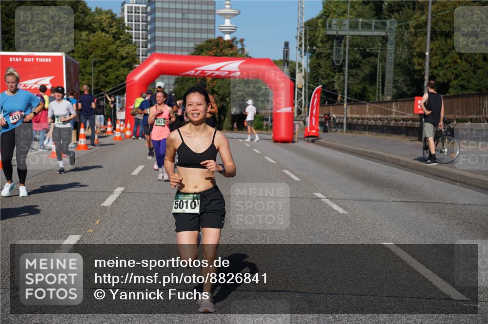 07.09.2025 - BARMER Alsterlauf Yannick Fuchs http://msf.ph/oto/8826841 07.09.2025 10:07:14 Laufen 4418, 3828, 5010 meine-sportfotos.de