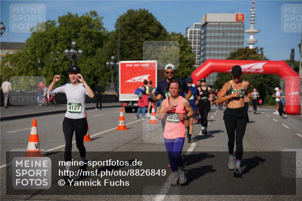 07.09.2025 - BARMER Alsterlauf Yannick Fuchs http://msf.ph/oto/8826849 07.09.2025 10:07:17 Laufen 4127, 3828, 30 meine-sportfotos.de