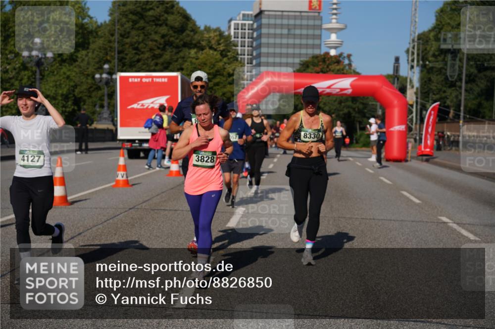 07.09.2025 - BARMER Alsterlauf Yannick Fuchs http://msf.ph/oto/8826850 07.09.2025 10:07:17 Laufen 4127, 3828, 8330 meine-sportfotos.de
