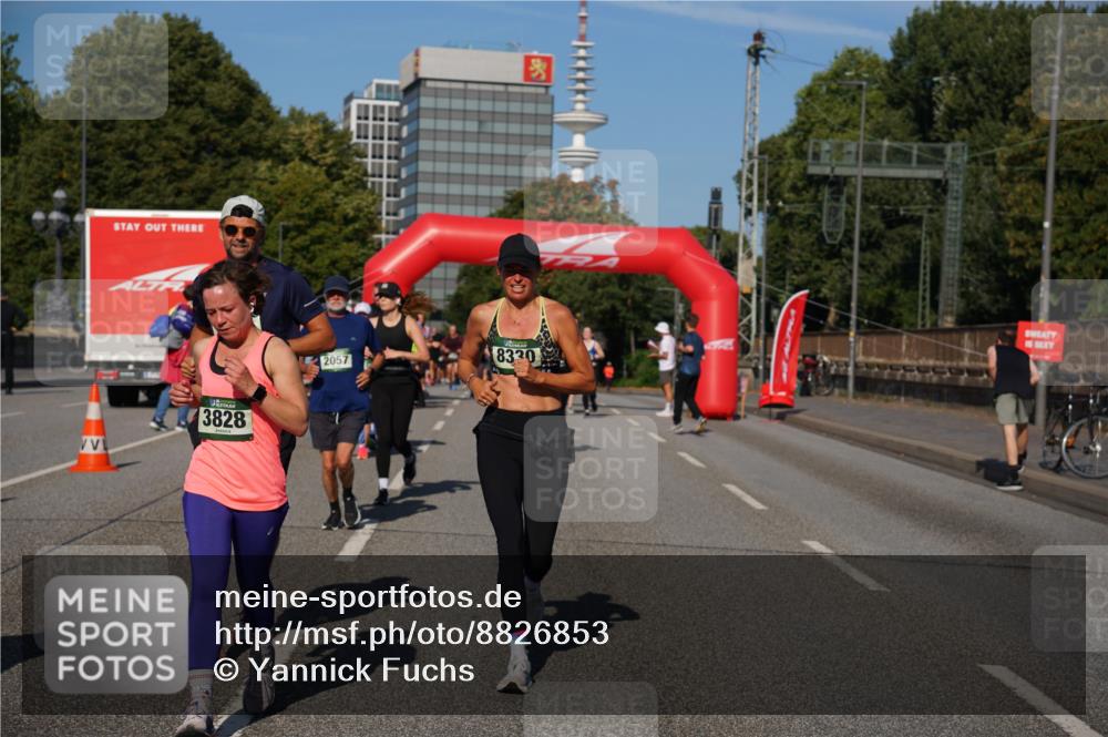 07.09.2025 - BARMER Alsterlauf Yannick Fuchs http://msf.ph/oto/8826853 07.09.2025 10:07:18 Laufen 3828, 2057, 8330 meine-sportfotos.de
