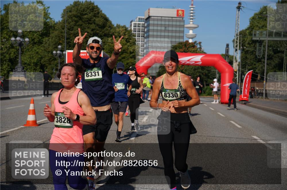 07.09.2025 - BARMER Alsterlauf Yannick Fuchs http://msf.ph/oto/8826856 07.09.2025 10:07:19 Laufen 3828, 8331, 2057, 8330 meine-sportfotos.de