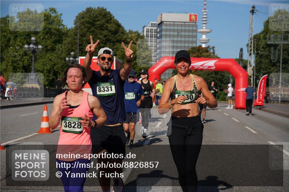 07.09.2025 - BARMER Alsterlauf Yannick Fuchs http://msf.ph/oto/8826857 07.09.2025 10:07:19 Laufen 36, 3828, 8331, 2057, 330 meine-sportfotos.de