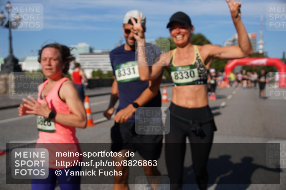 07.09.2025 - BARMER Alsterlauf Yannick Fuchs http://msf.ph/oto/8826863 07.09.2025 10:07:20 Laufen 8331, 8330 meine-sportfotos.de